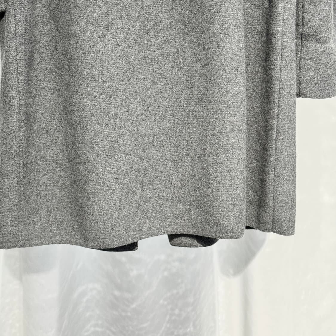 [새상품/4] 25fw 톰브라운 RWB 밀라노 스티치 암밴드 니트 코트  상품이미지8