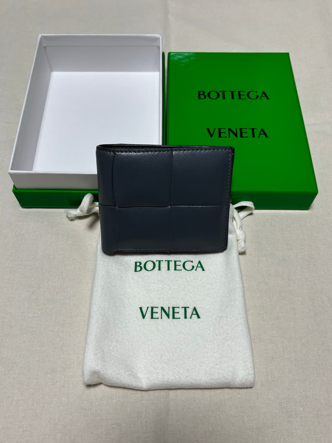 보테가베네타 카세트 맥시 반지갑  상품이미지1