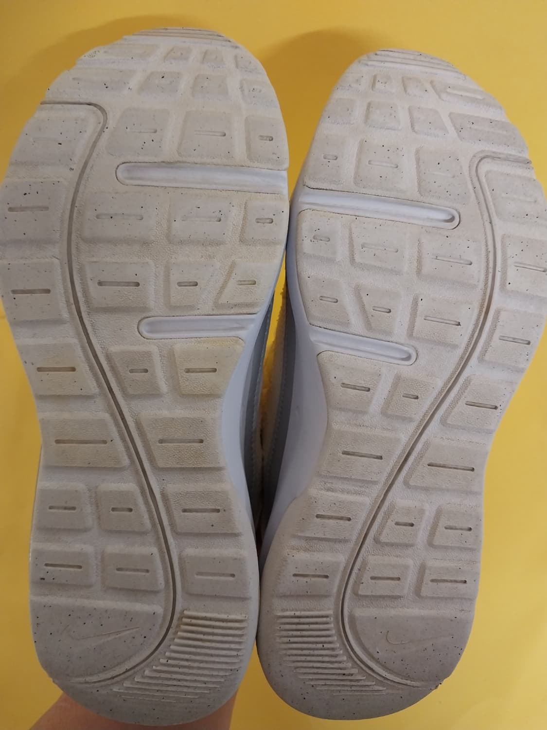 여성 나이키 에어맥스 AP 화이트 퓨어 플래티넘 운동화 (250) 상품이미지8