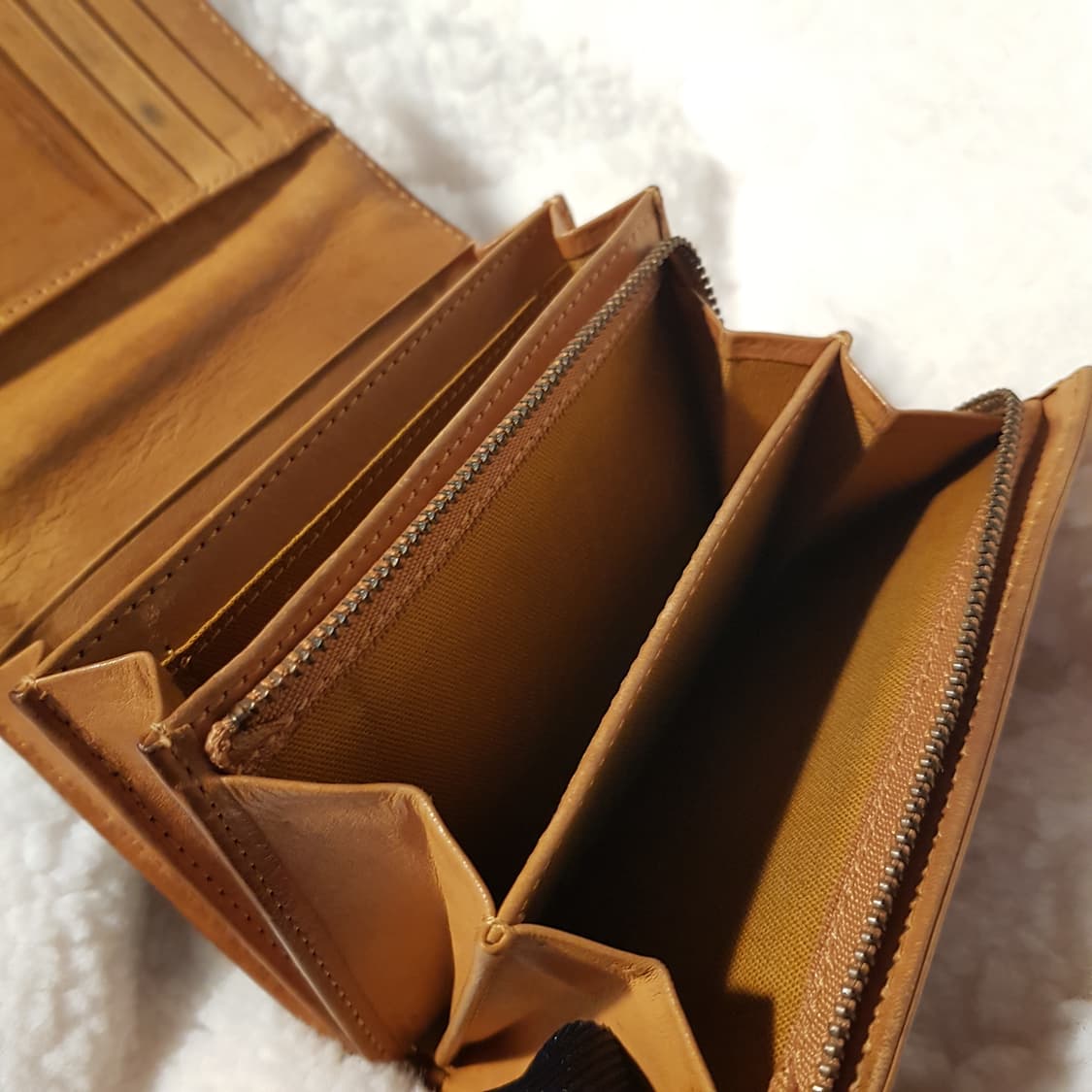 비비안웨스트우드 빈티지 ORB 로고 지갑 상품이미지4