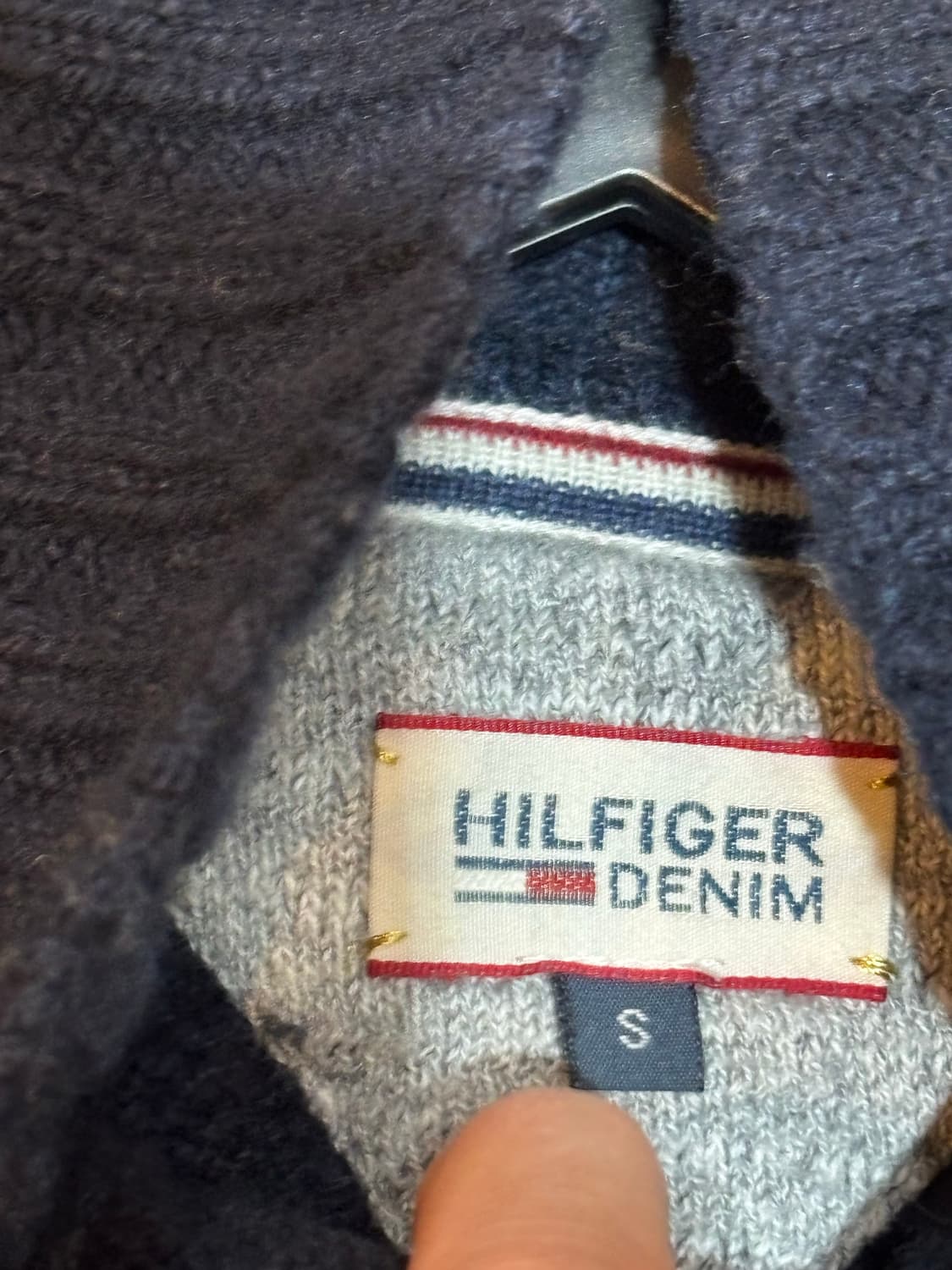 타미힐피거 니트 꽈배기 집업 S사이즈 상품이미지5