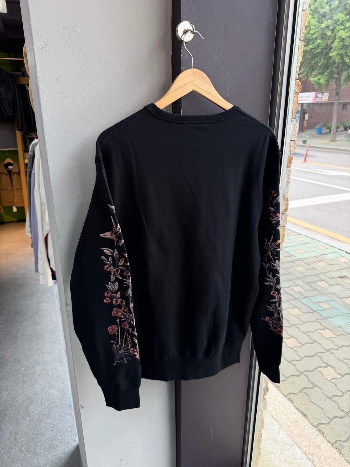 XL/ 알렉산더맥퀸 페가수스 자수 맨투맨(새상품) 상품이미지8