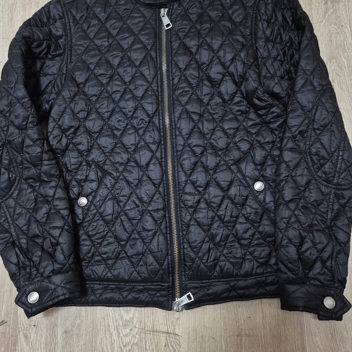 버버리 브릿 여성 다이아몬드 패턴 노바체크 안감 퀼팅자켓 2XL(110) 상품이미지3
