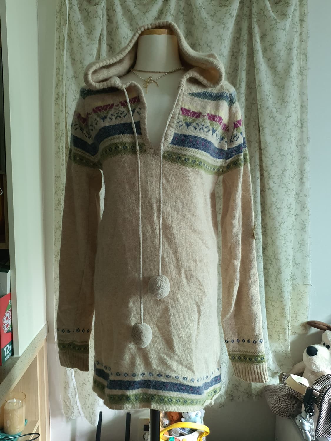 [모리걸] 후드 폼폼 니트 원피스 상품이미지1