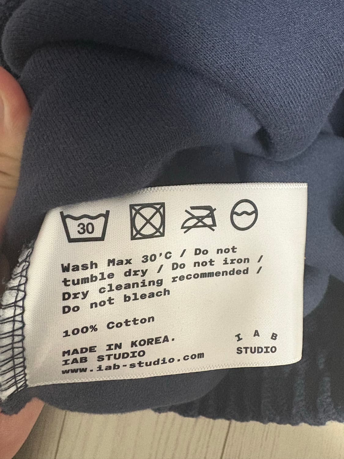 아이앱 스튜디오 후드티 급처 상품이미지5