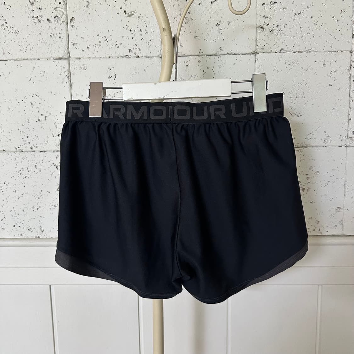 우먼L 언더아머 러닝 쇼츠 상품이미지3
