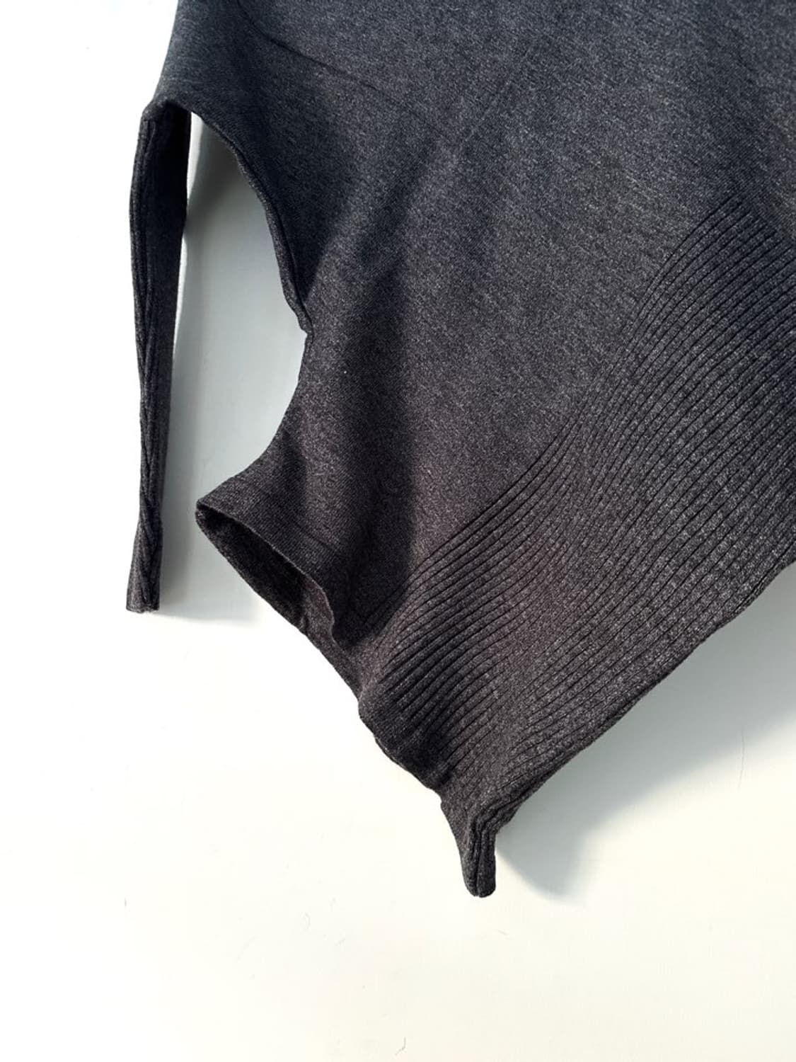 Round drape knit / grey 상품이미지4