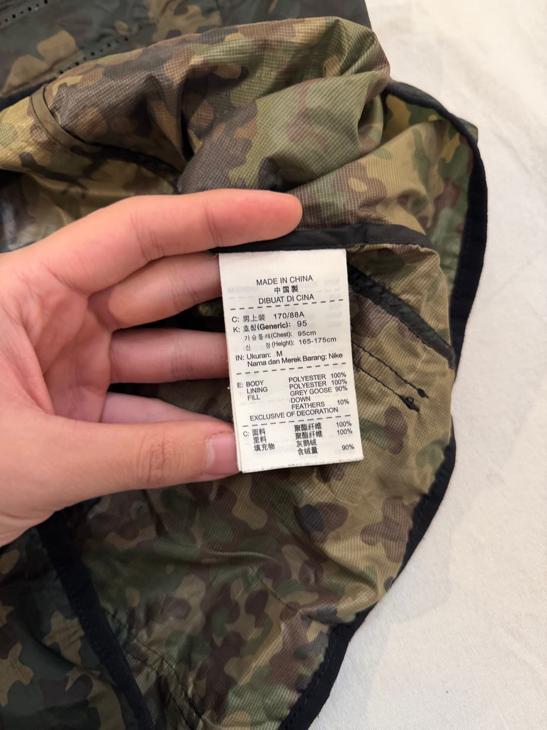 나이키 에어로로프트 러닝 골프 카모 구스다운 패딩조끼 상품이미지4