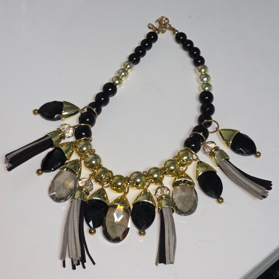 빈티지)블랙x골드 태슬 포인트 크리스탈 오브제 보헤미안 앤틱 볼드목걸이 상품이미지3
