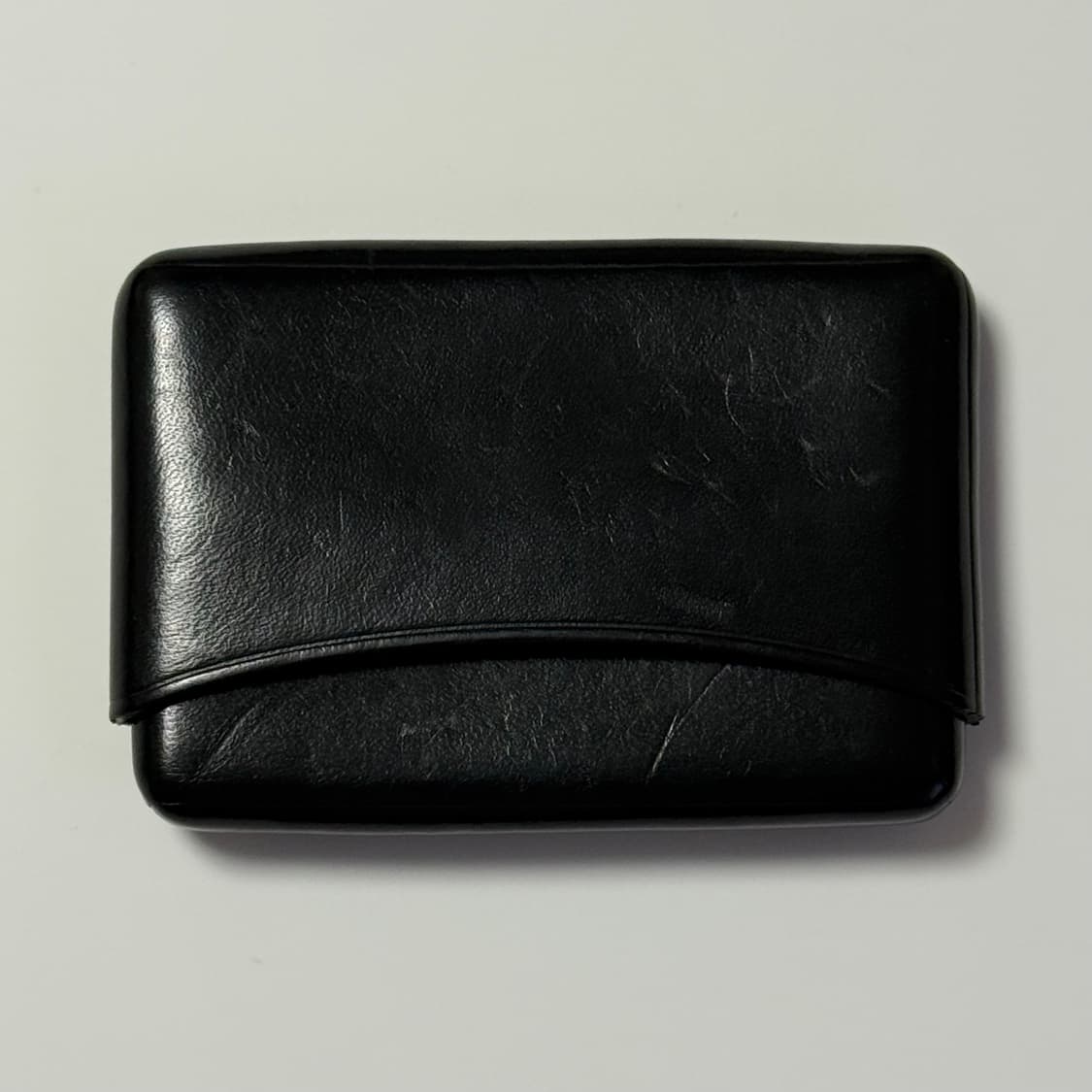 르메르 몰디드 카드홀더 카프 레더 블랙 상품이미지1