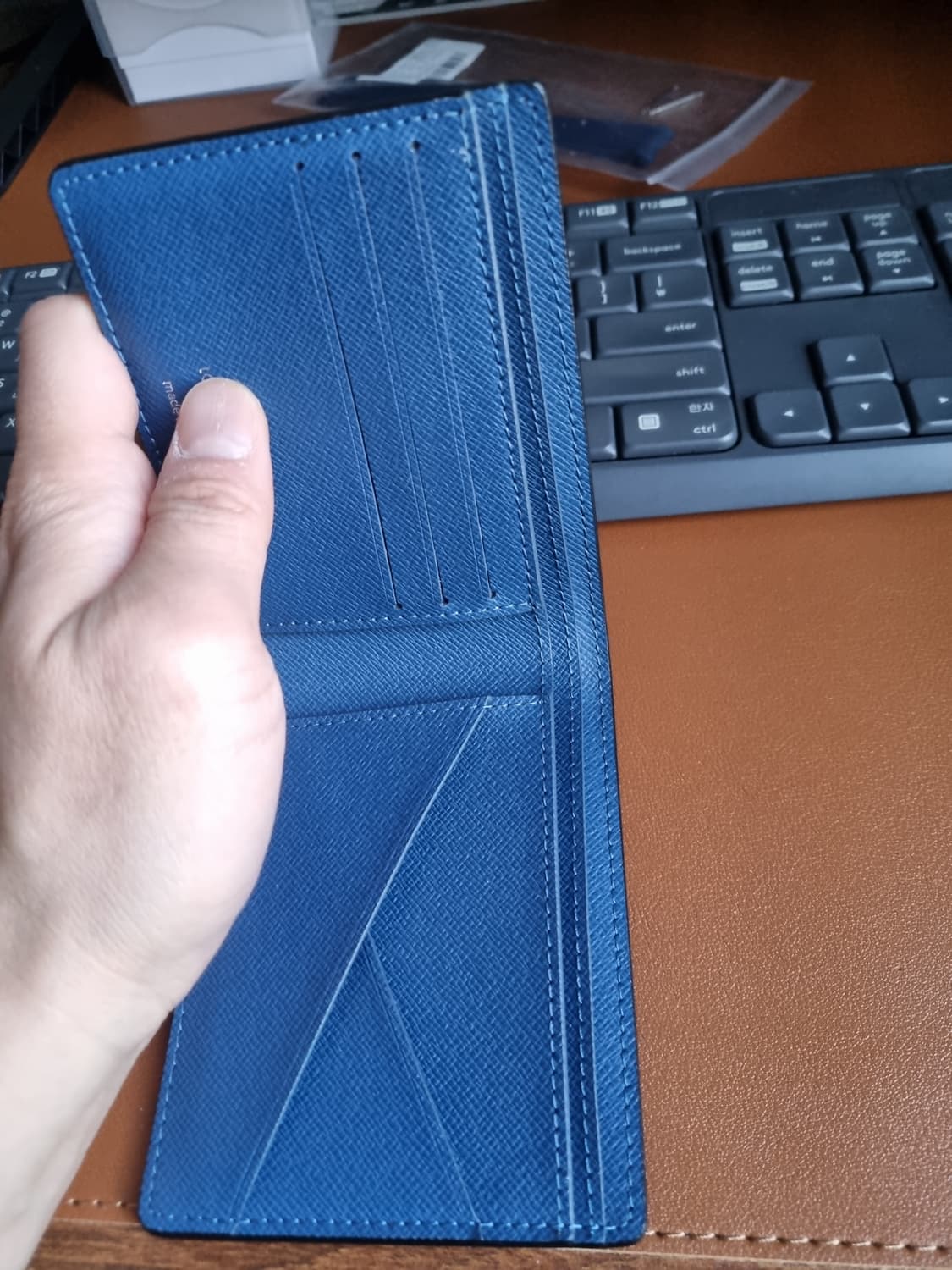 루이비통  반지갑 타이가 상품이미지5