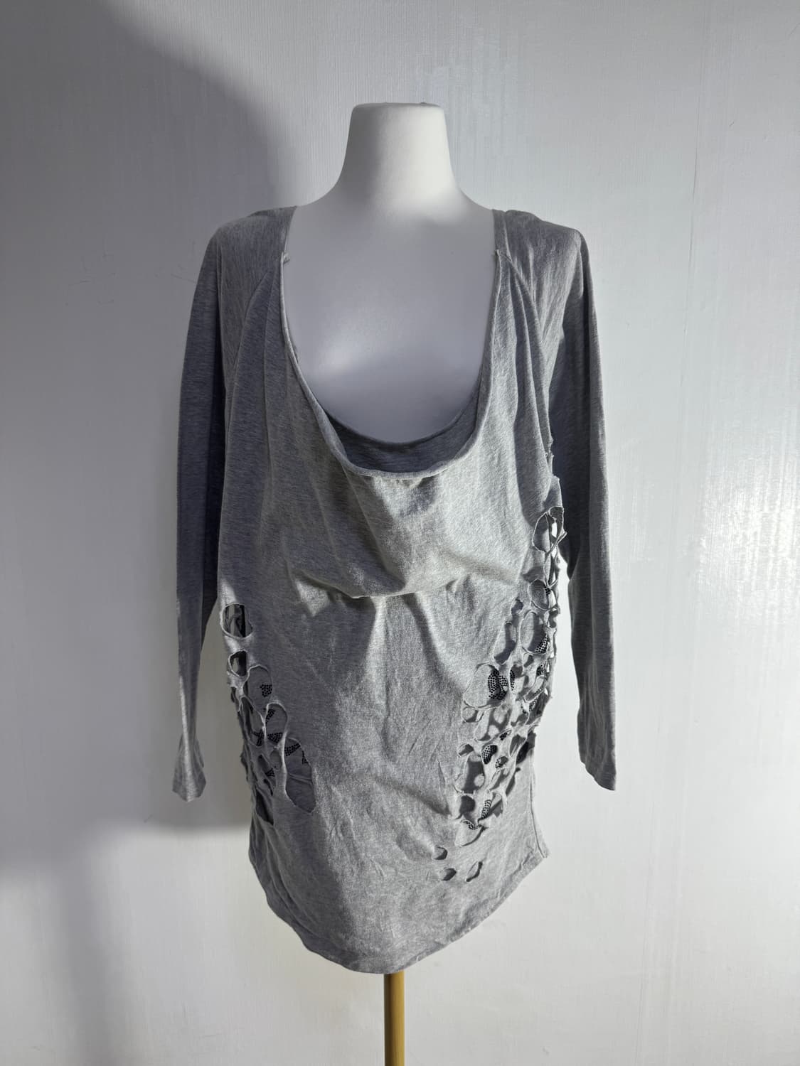 Glad news 컷아웃 스컬 롱슬리브 y2k punk 펑크 아방가르드 상품이미지2