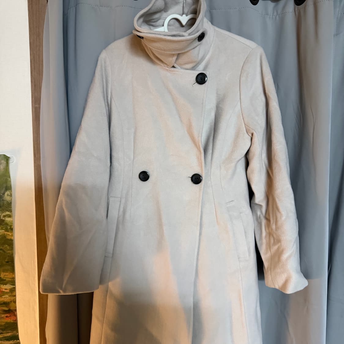 하이넥 투버튼 화이트 롱코트 울코트 상품이미지1