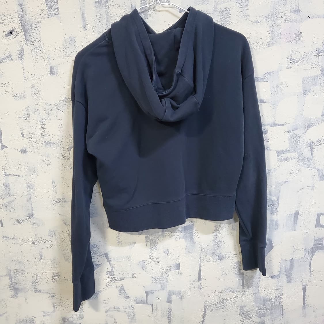 나이키 블랙 크롭 후드티  상품이미지2