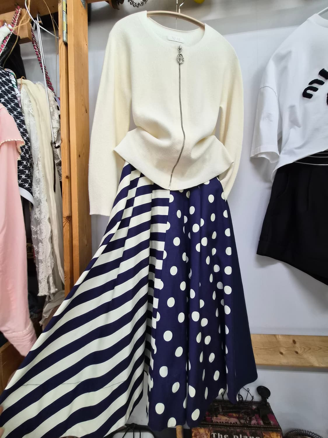 SJSJ 집업 니트 가디건.  blank 도트 스트라이프 스커트 상품이미지1