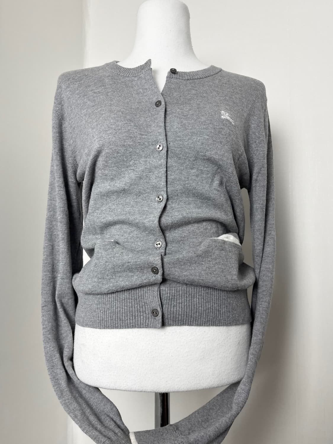 버버리 가디건 그레이 세트 상품이미지7
