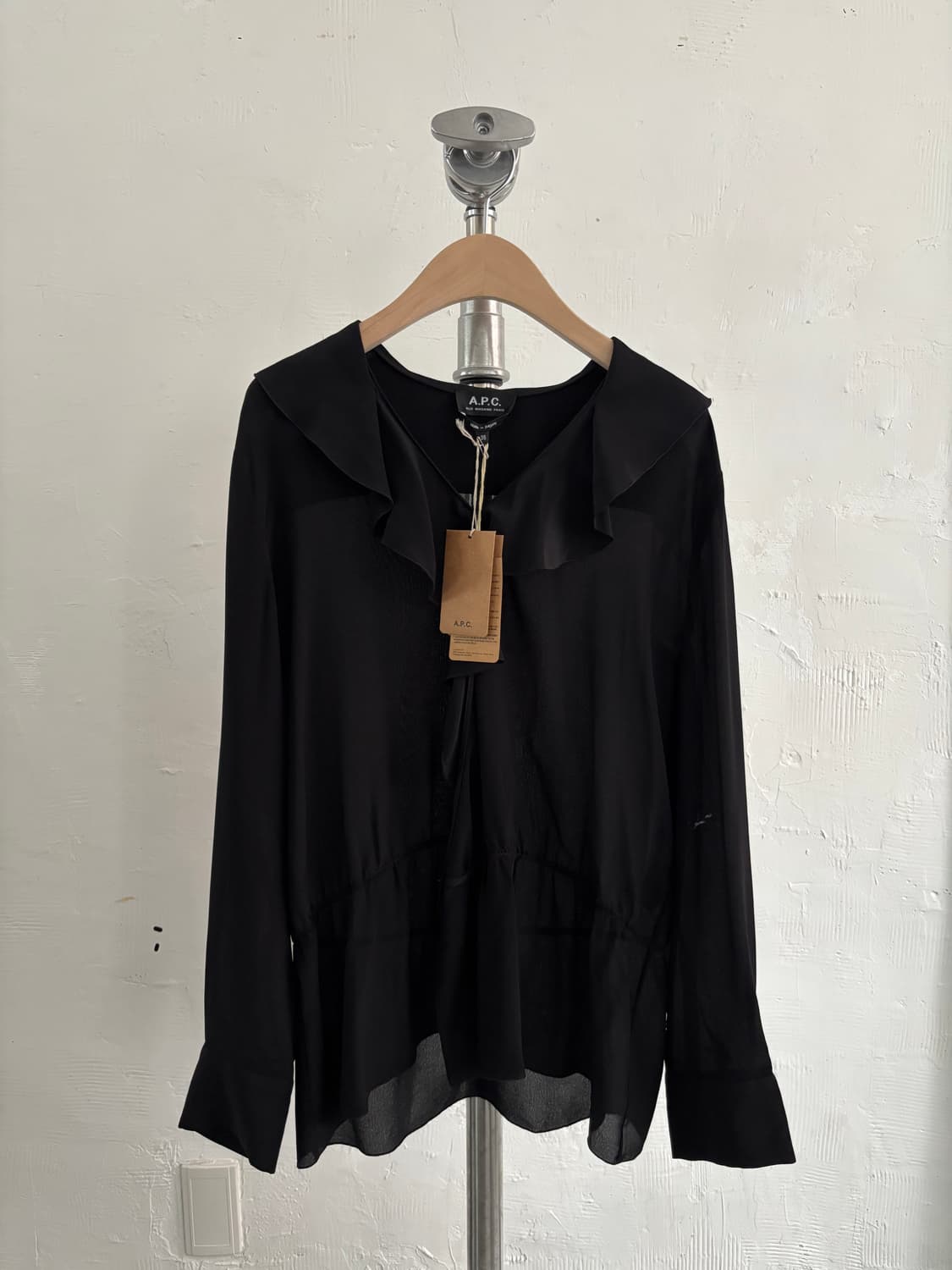 A.P.C. 아페쎄 실크 블랙 프릴 블라우스 셔츠 상품이미지1