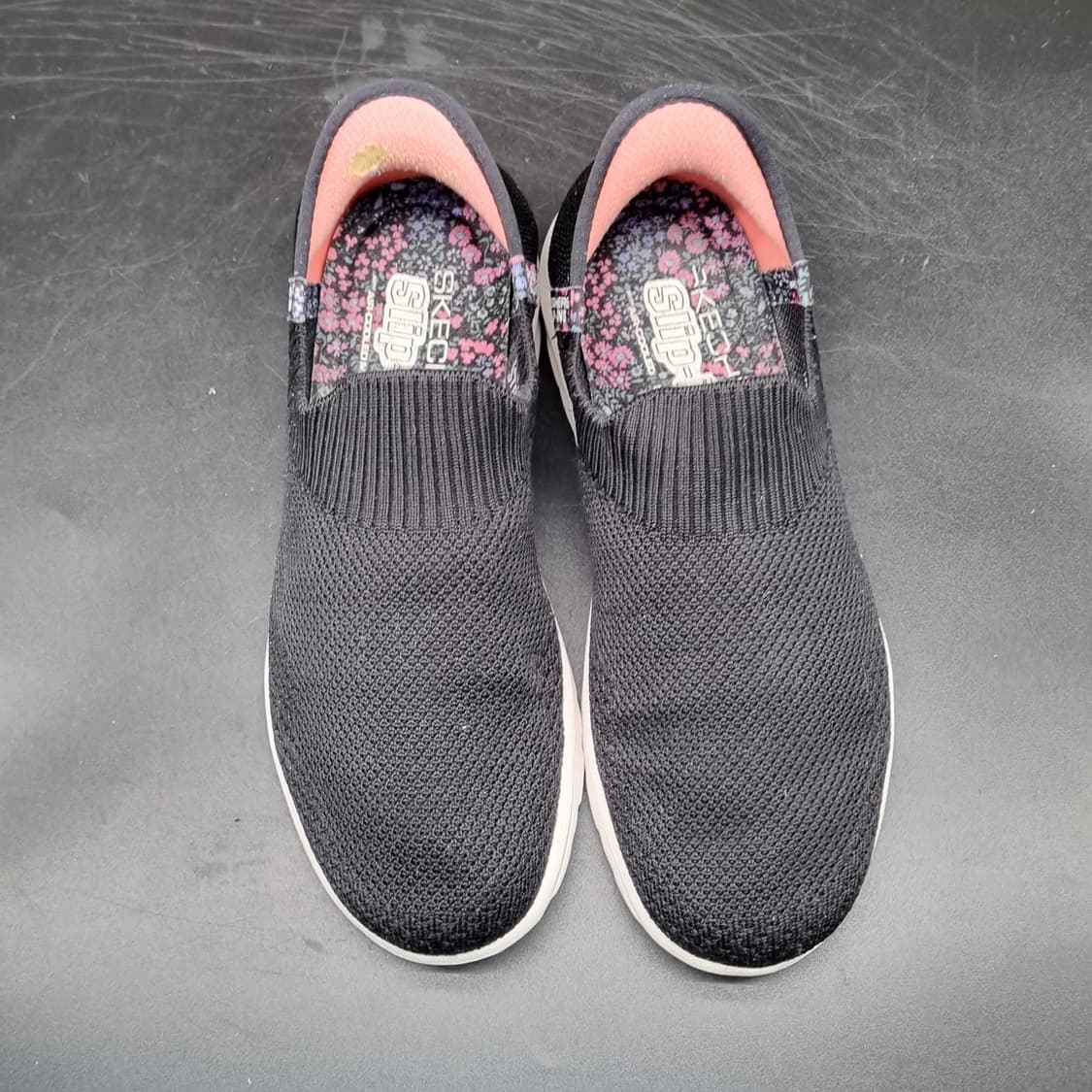 스케쳐스 고워크 트레블 슬립온 245 상품이미지2