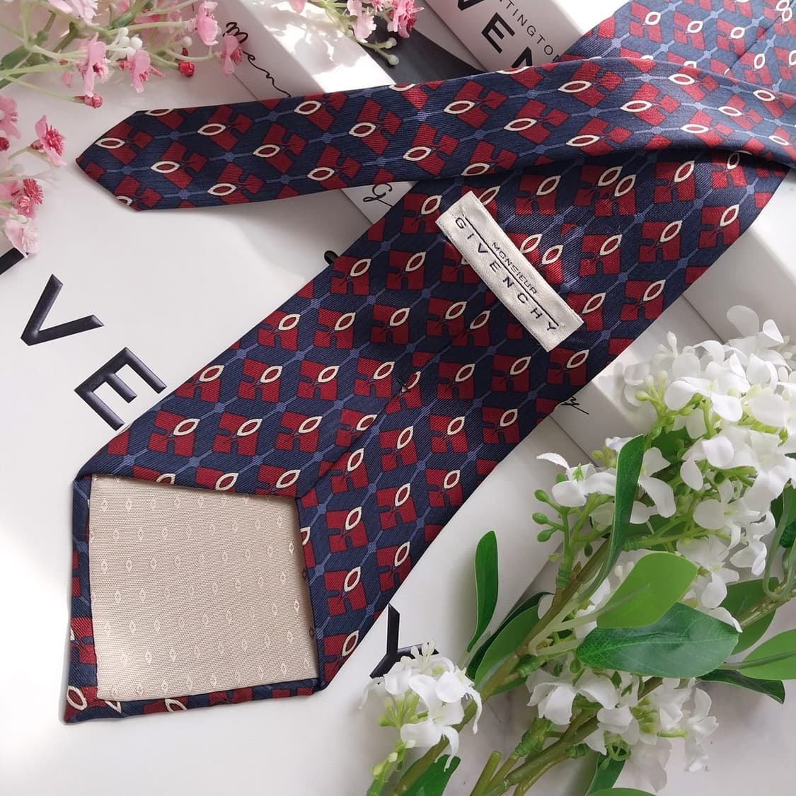 GIVENCHY 지방시 넥타이 네이비 패턴 A~B등급 K2428 상품이미지5