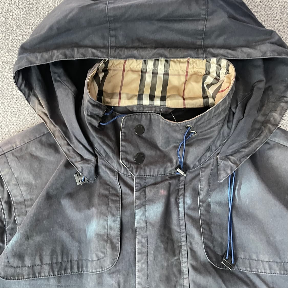 버버리 후드 코트 블랙 상품이미지3