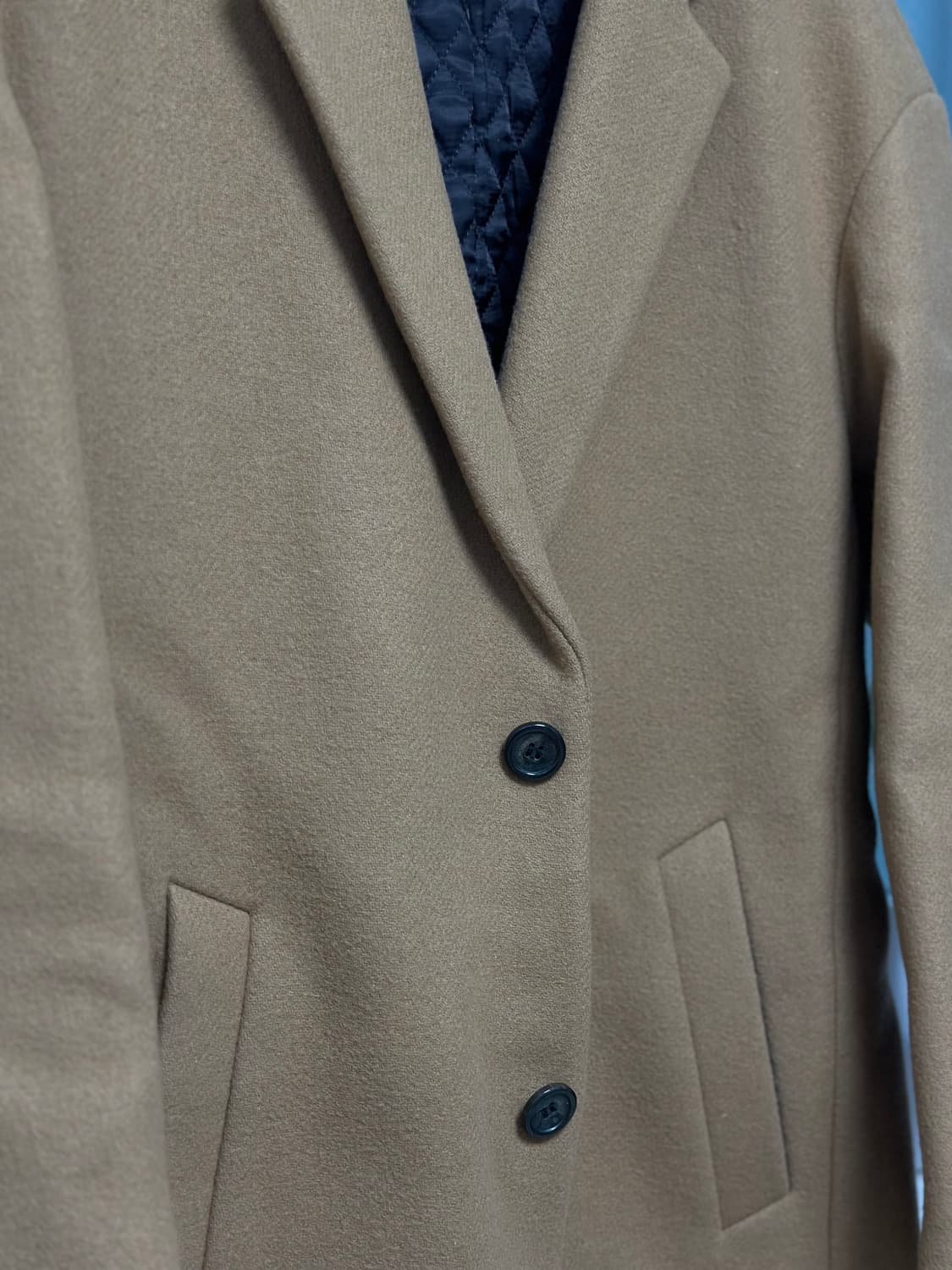 COMODO Square(코모도스퀘어) 남성 세미오버핏 카멜 싱글코트 / 상품이미지4