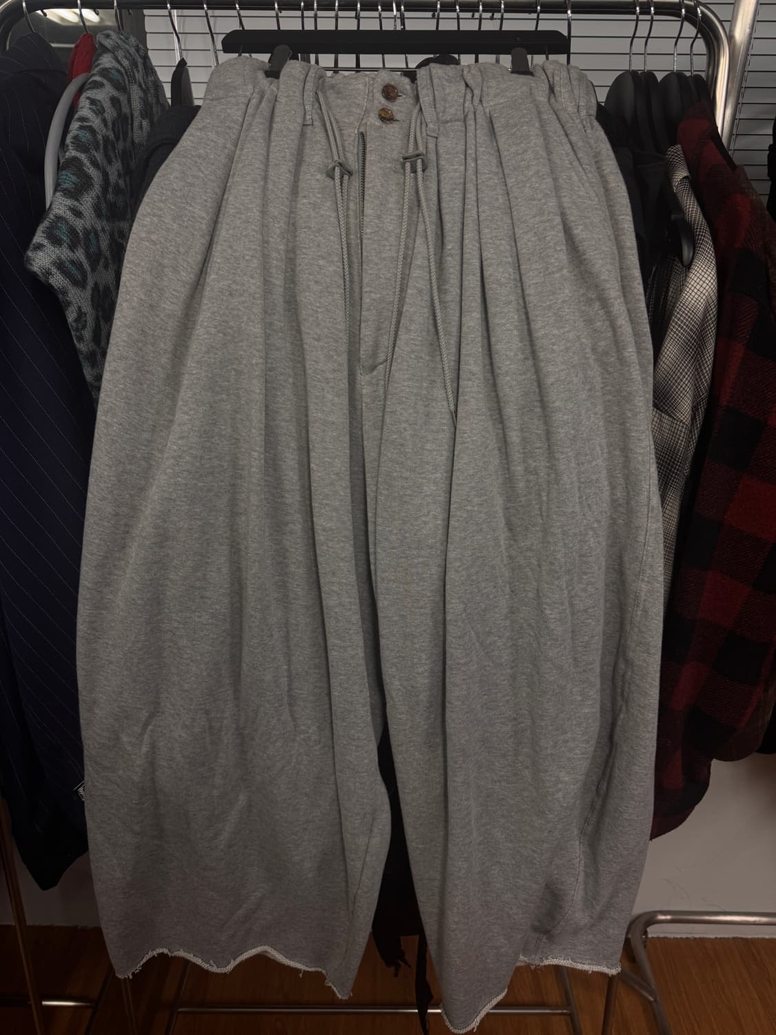 sillage 서큘러 스웻 팬츠 상품이미지1