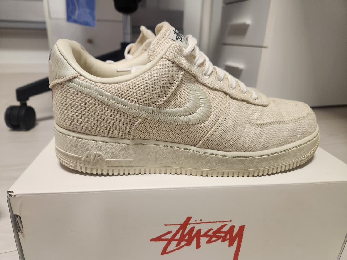 나이키 x 스투시 에어포스1 로우 fossil 상품이미지4