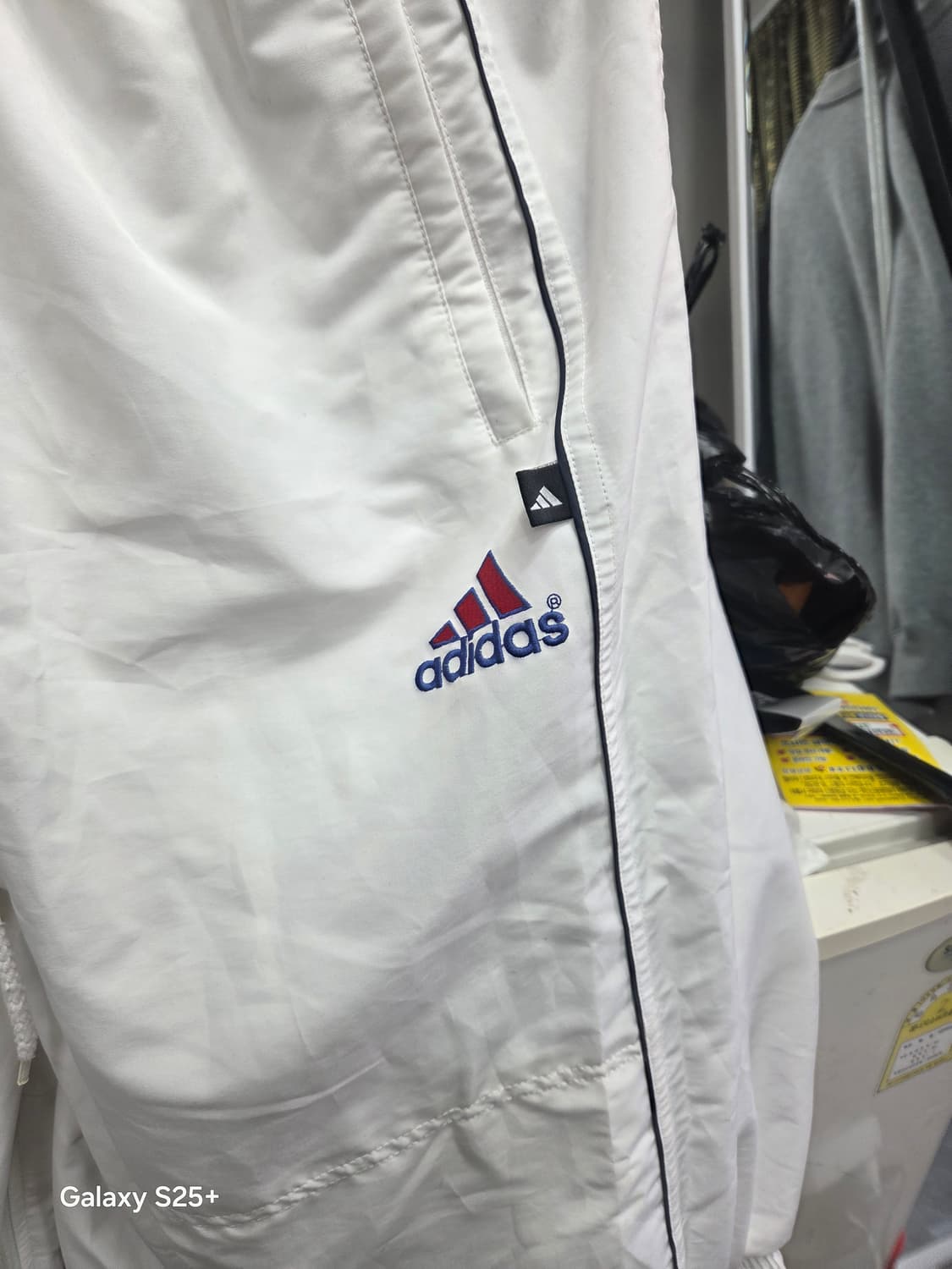 아디다스  화이트   트레이님   바지 상품이미지3