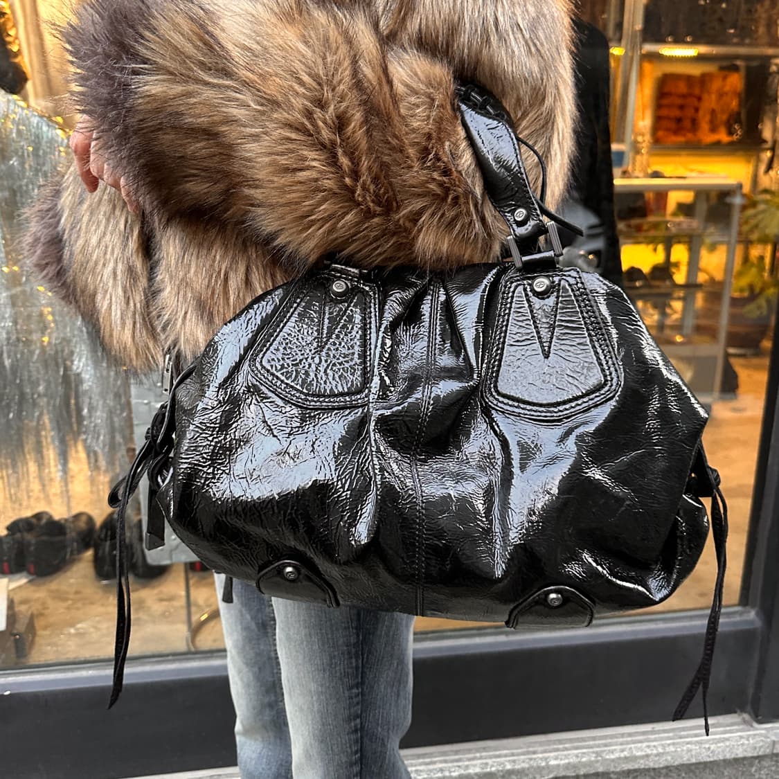 00s 프란체스코 비아시아 페이턴트 가죽 코셋 백 상품이미지6