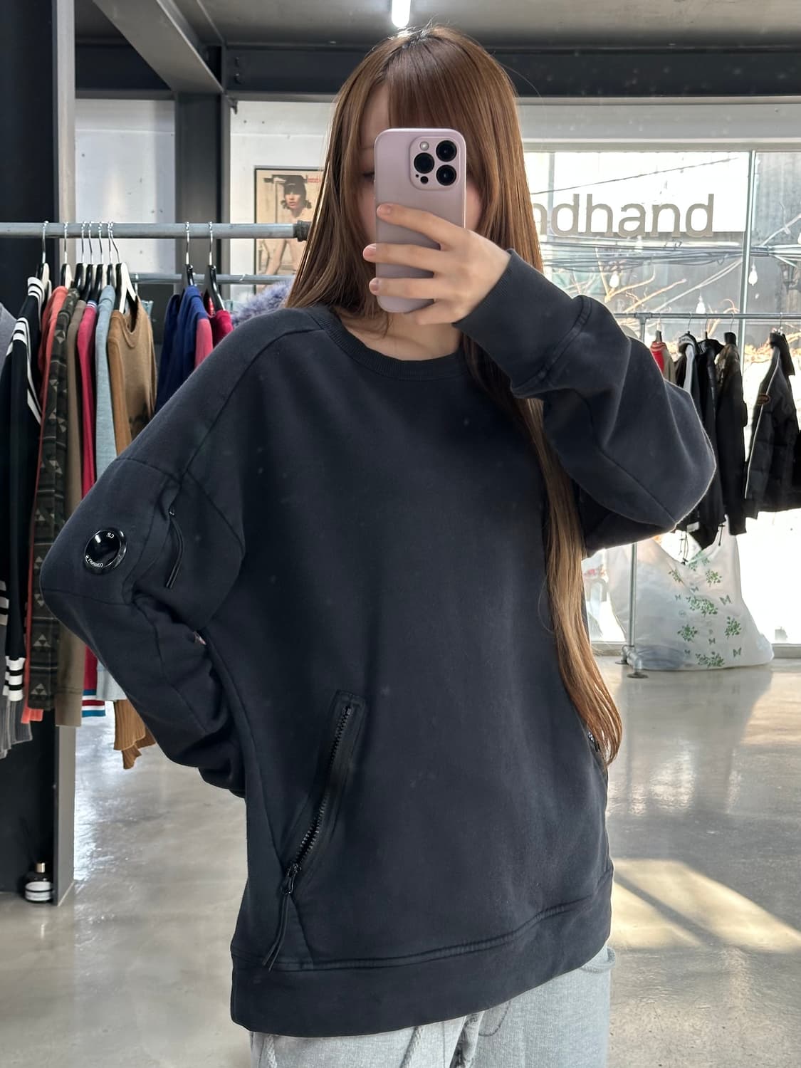 CP컴퍼니 렌즈와펜 핸드워머 맨투맨 상품이미지3