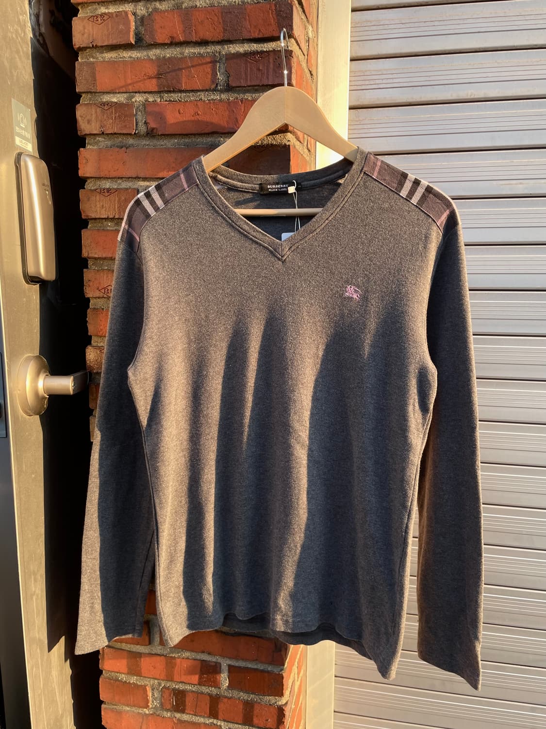 버버리 그레이 체크 핑크포인트 니트 상품이미지1