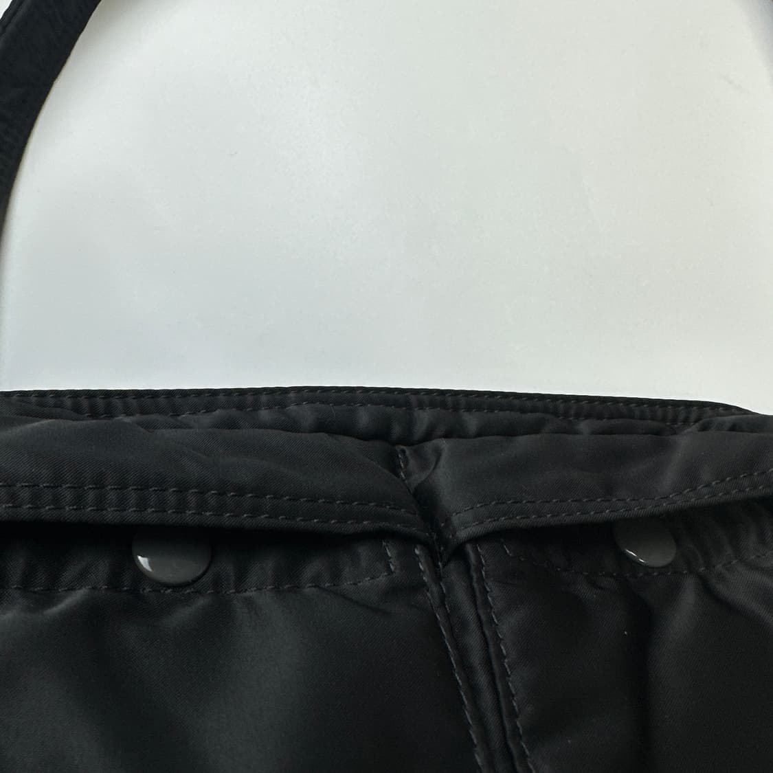 PORTER TANKER SHOULDER BAG 포터 탱커 숄더백 상품이미지5
