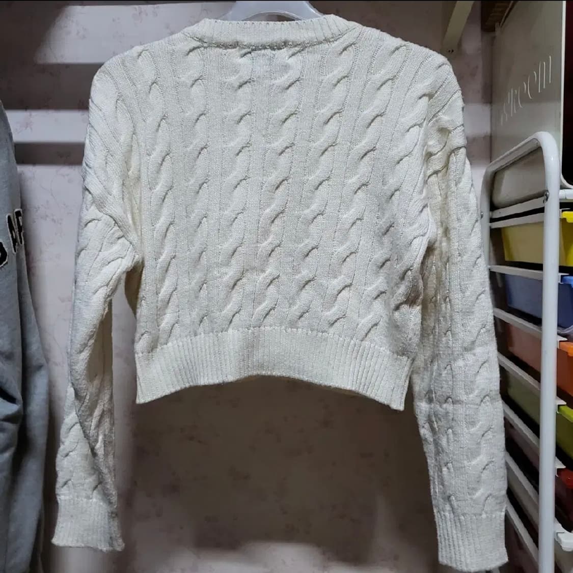 301 ) 후아유 m 꽈배기 니트 크롭 긴팔 완전화이트아님 예쁨 상품이미지5