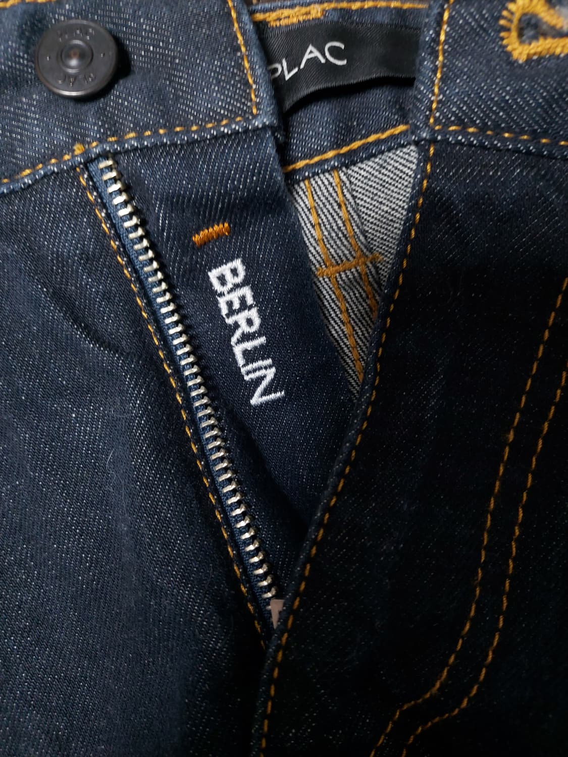 PLAC 베를린 슬림 스트레이트 핏 데님 팬츠(33)

 상품이미지4