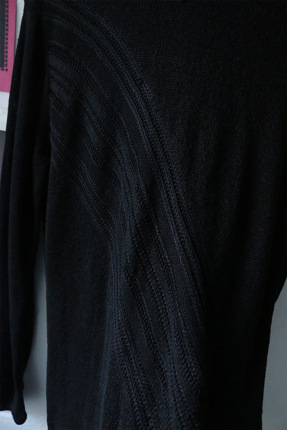 아르마니 익스체인지 블랙 브이넥 니트 탑 상품이미지4