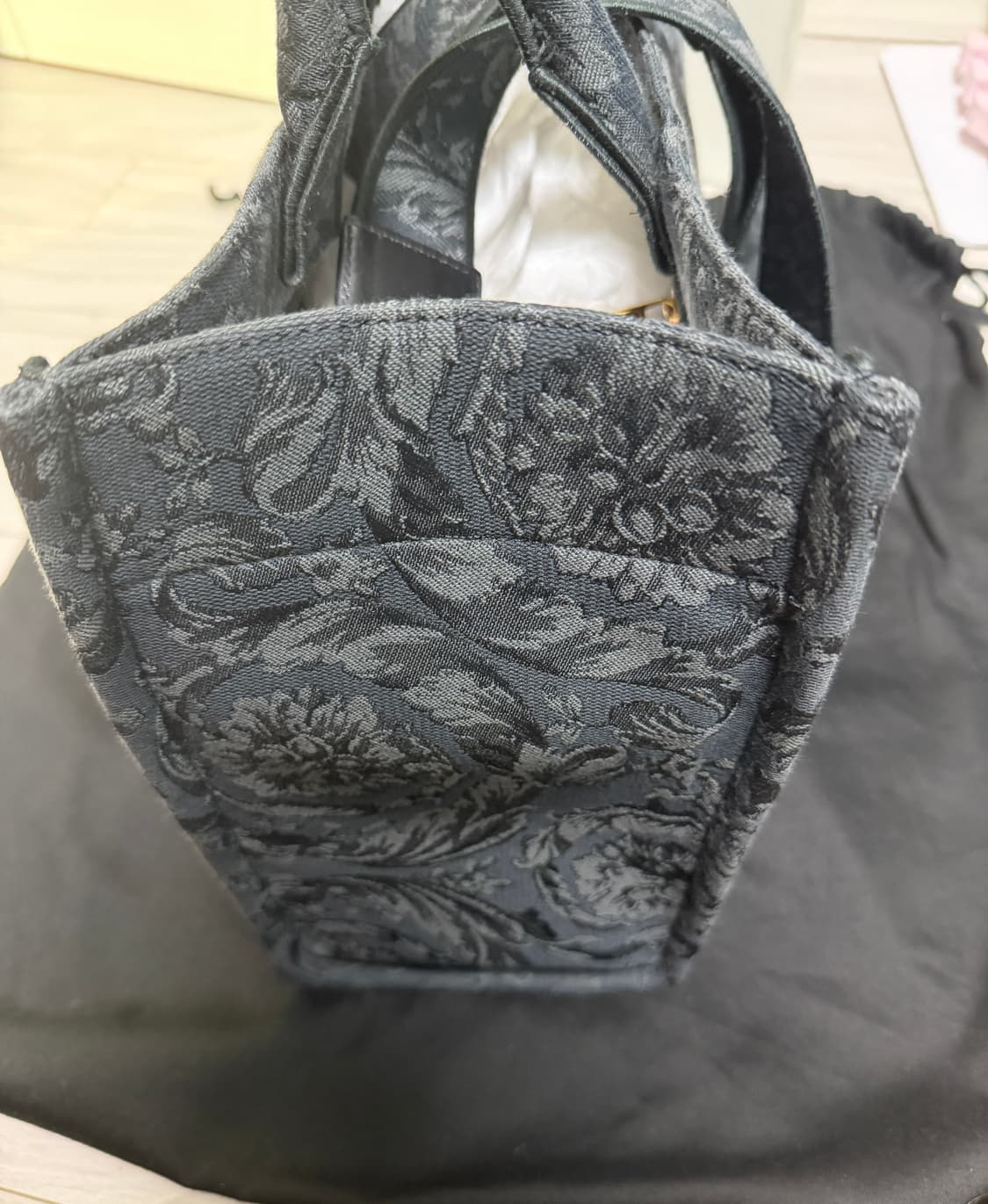 베르사체 아테나 백 상품이미지3