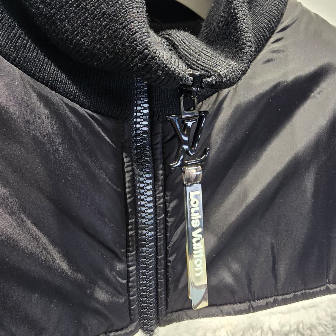 [정품/중고] 루이비통 시어링 후리스 자켓 상품이미지4