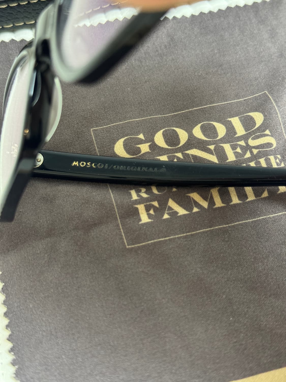 모스콧 EMTE 블랙 뿔테 안경 상품이미지3