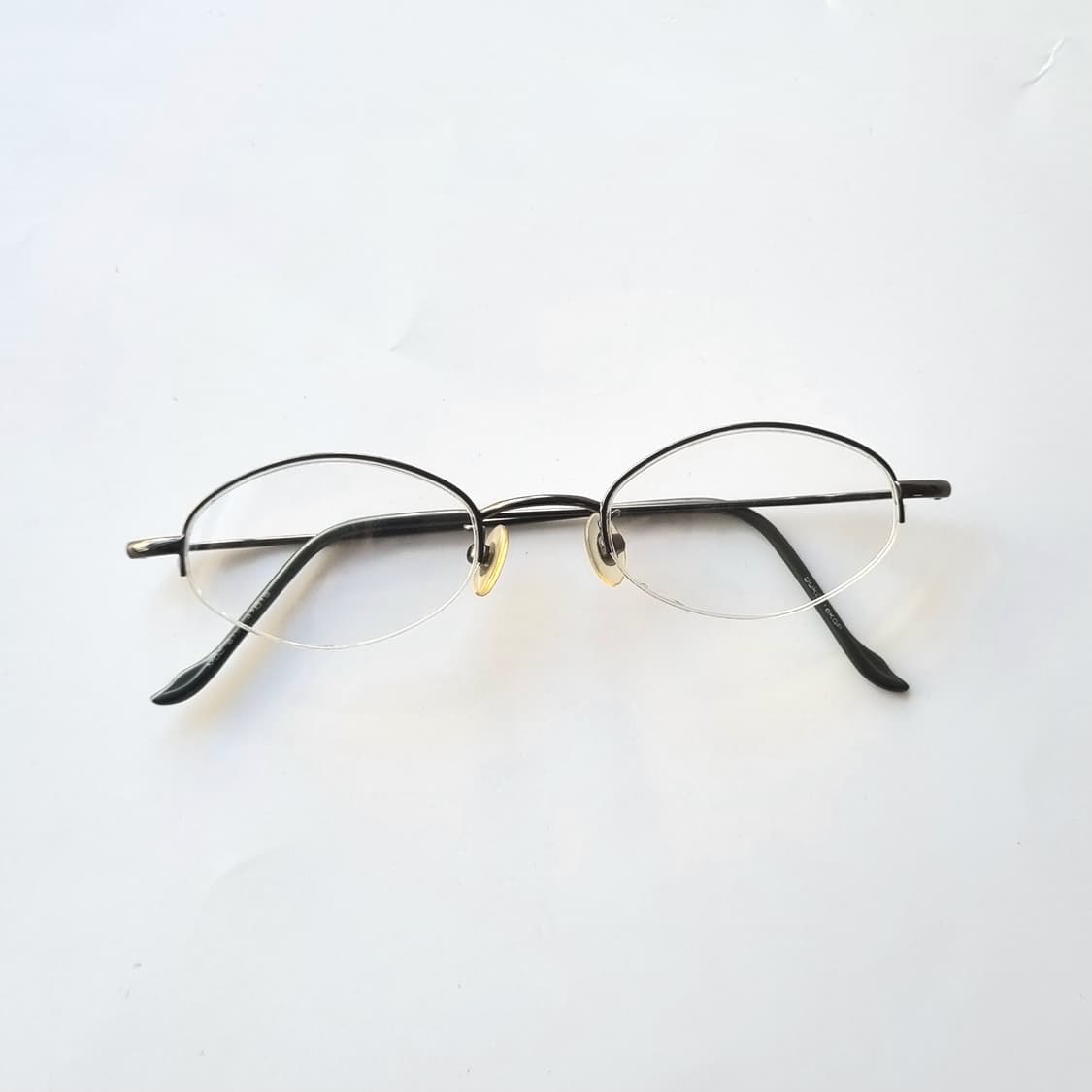 데드스탁 긱시크의 정점, 타원형 반무테 안경테 748 상품이미지6