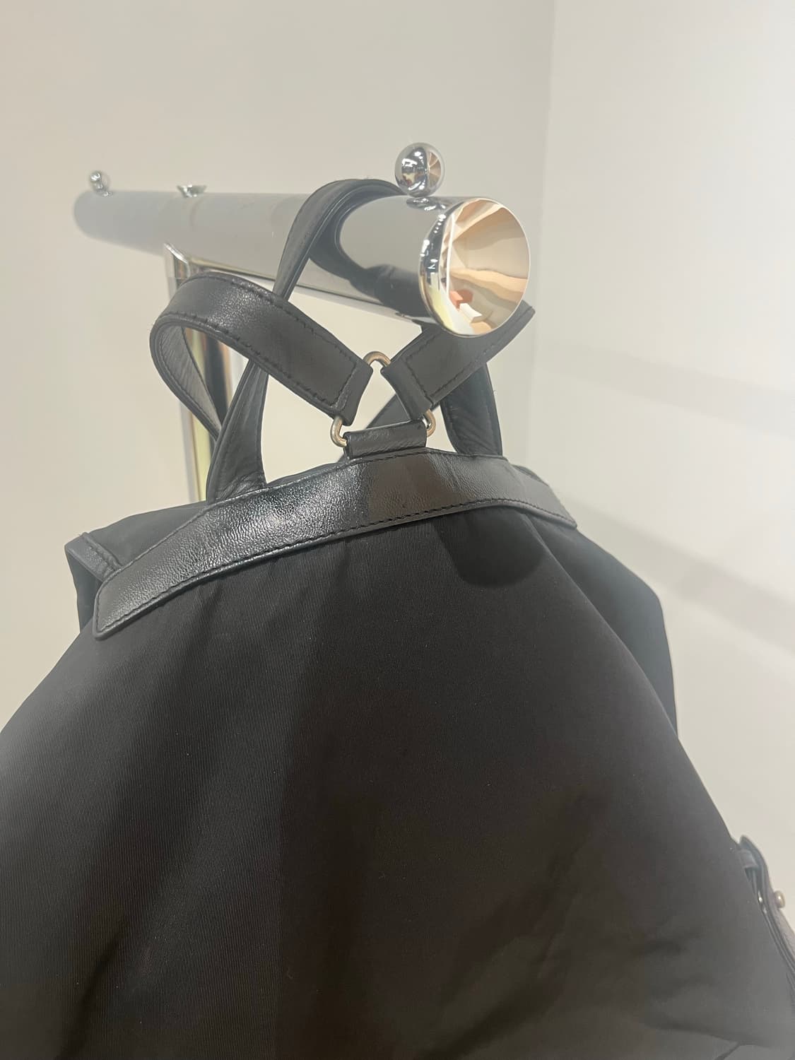 프라다 나일론 빈티지 백팩 미듐 블랙 상품이미지5