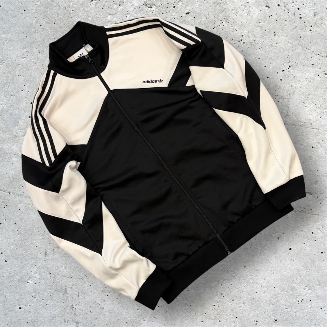 [M] 18s 아디다스 올드스쿨 블랙/화이트 트랙탑 B508 상품이미지1