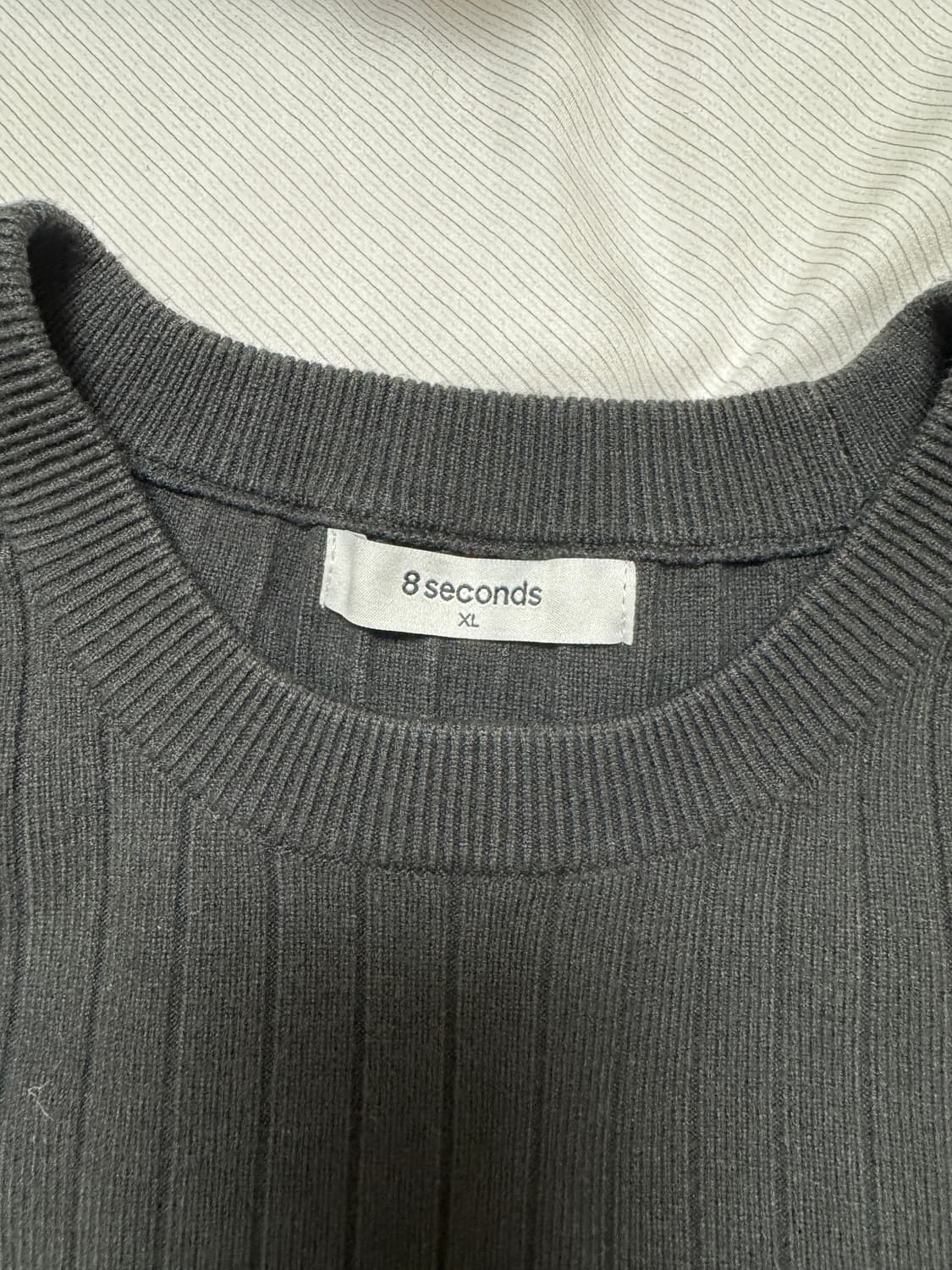 에잇세컨즈 니트 상품이미지2