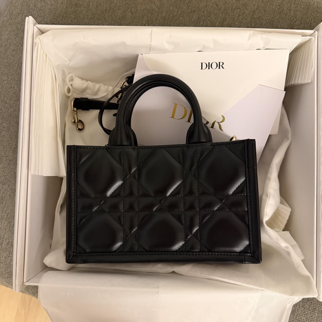 디올 북토트 미니백 레더 블랙 상품이미지2