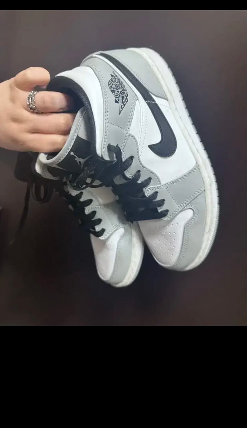 나이키 조던 1 미드 라이트 스모크 그레이 상품이미지4