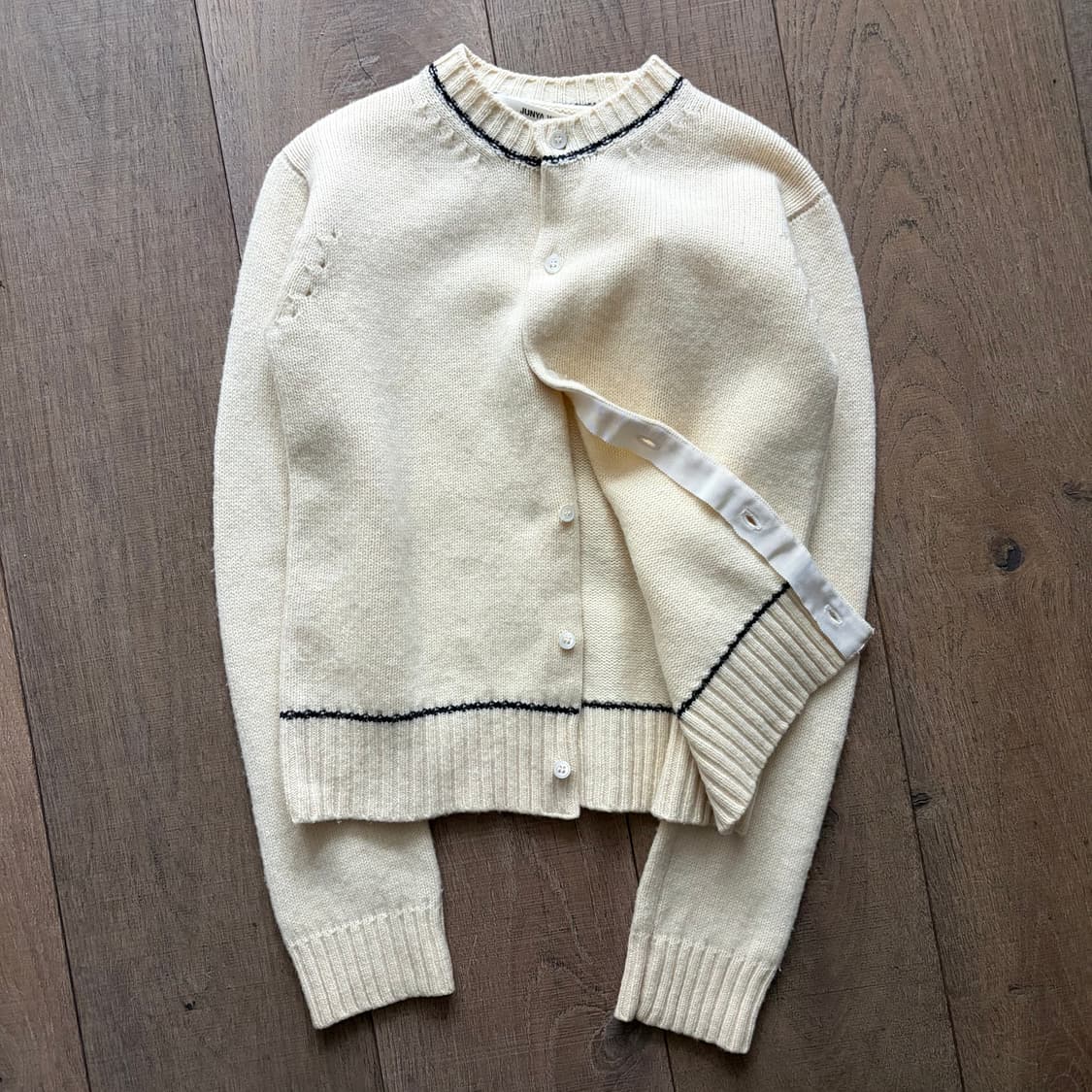 90’s Line Punching Knit Cardigan 상품이미지3