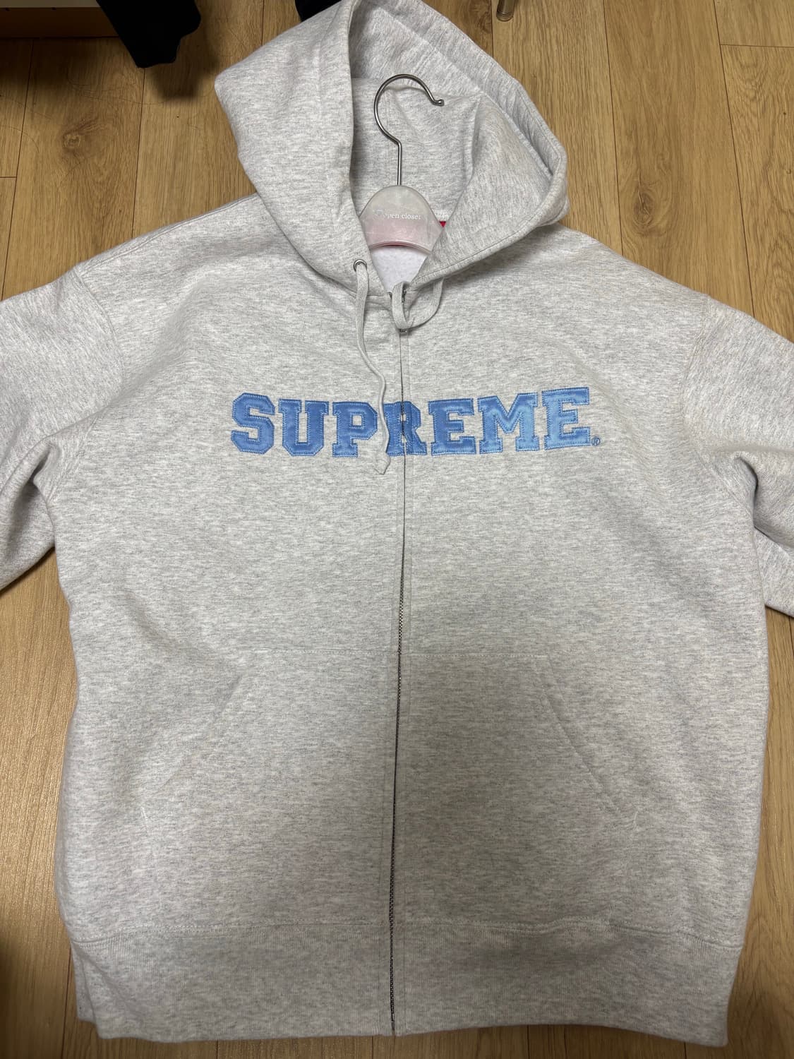 슈프림 컬리지에이트 아플리케 집업 후드 스웨트셔츠 애쉬 그레이 - 25F 상품이미지2