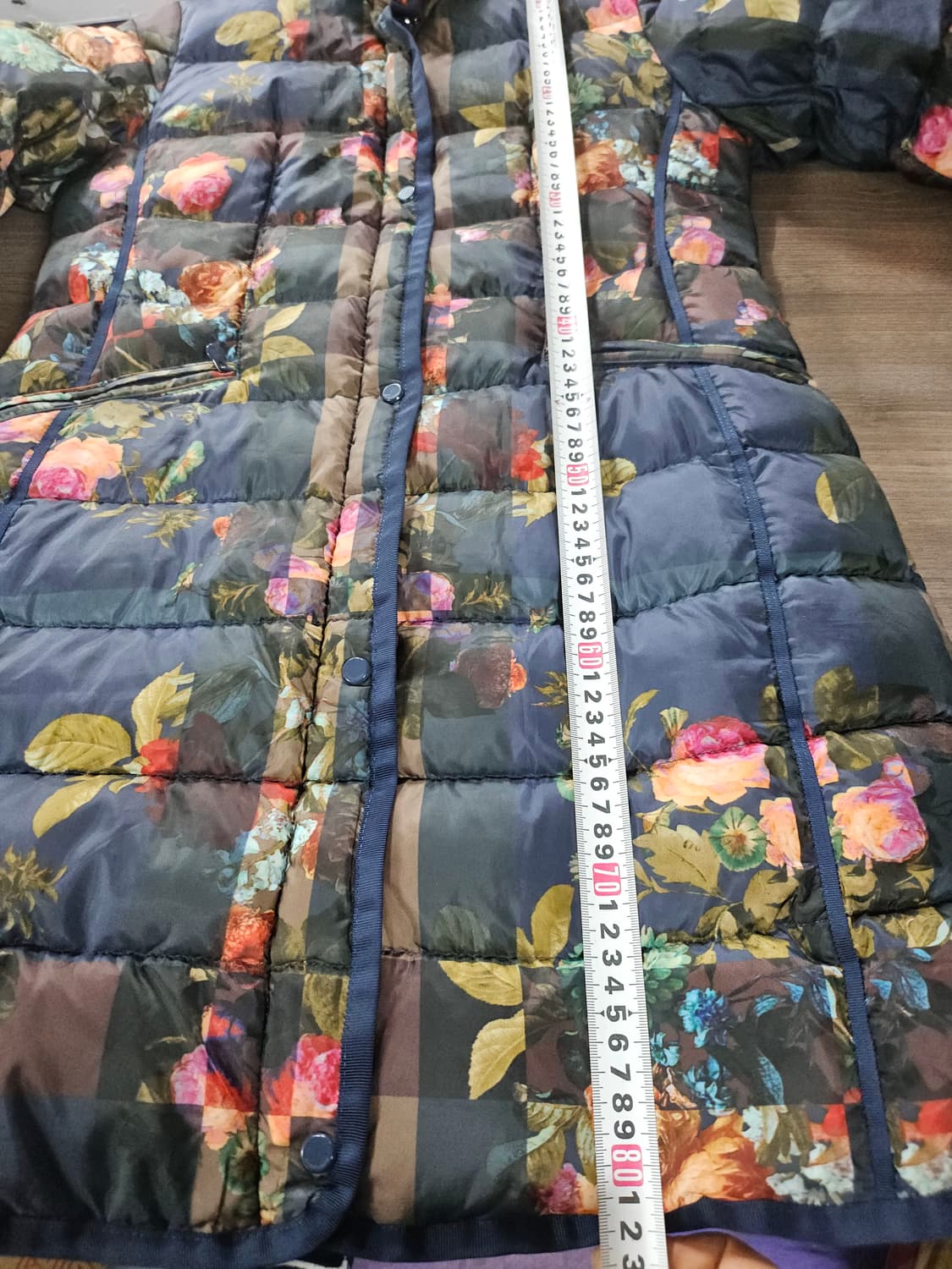 크로커다일 플라워 패턴 롱 패딩 점퍼  90 상품이미지7