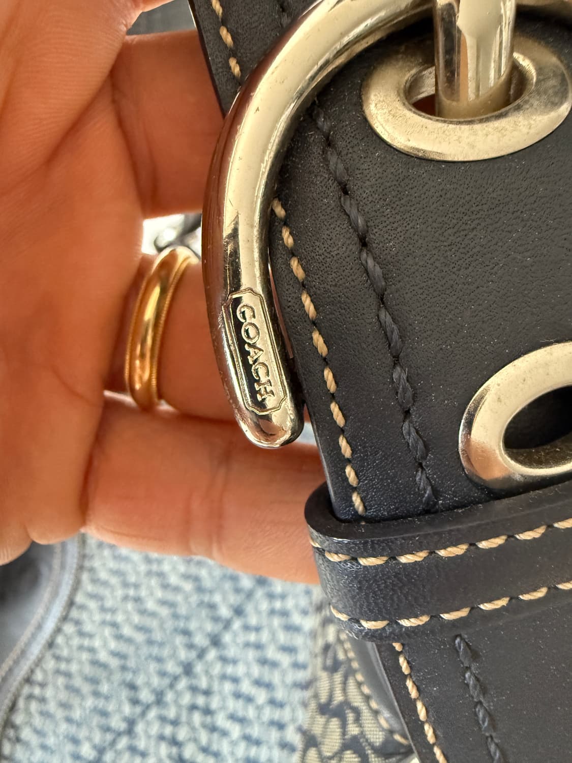 코치(COACH) 모노그램 레더 숄더백 상품이미지5