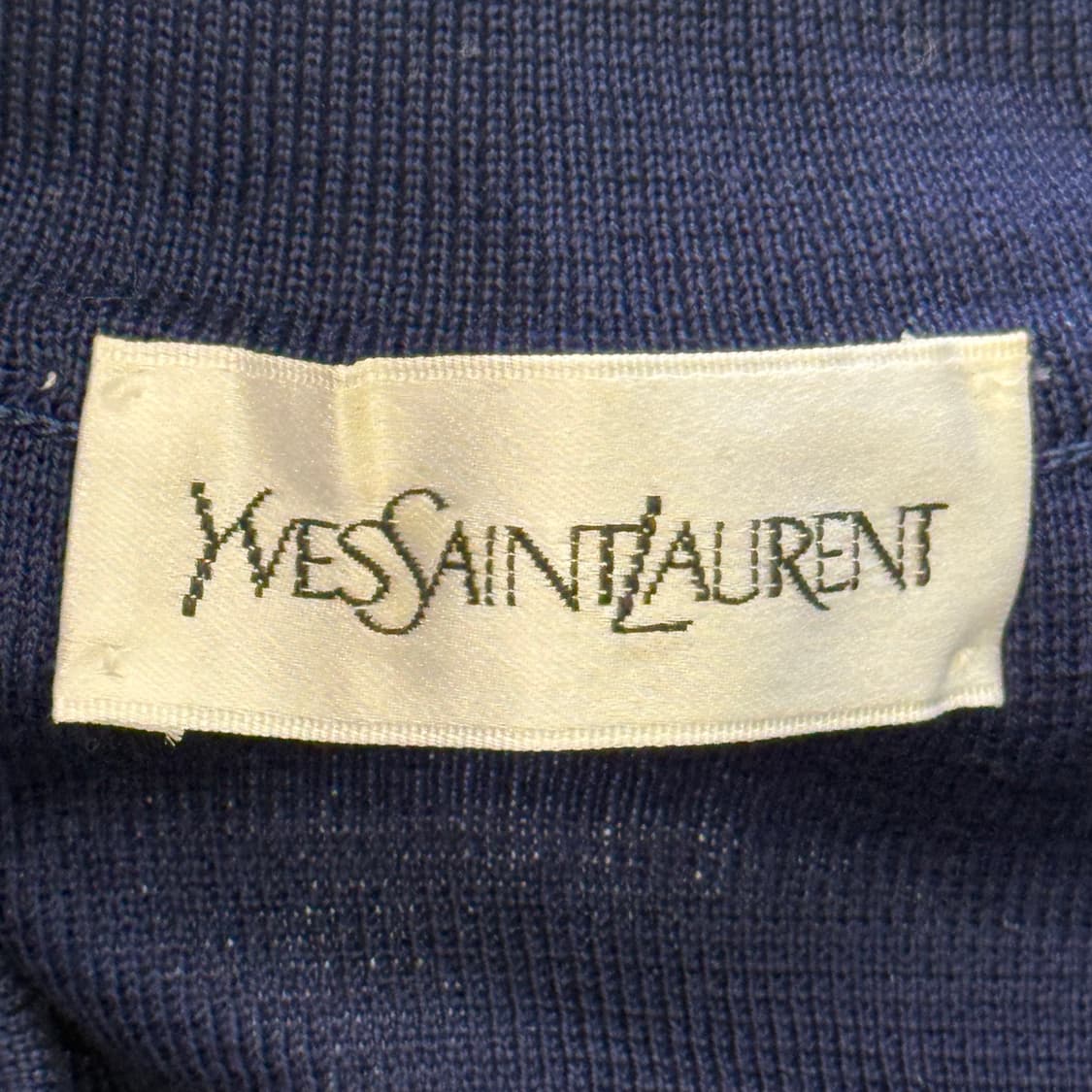 M 입생로랑 골드버튼 네이비 카라 반팔 니트 상품이미지4