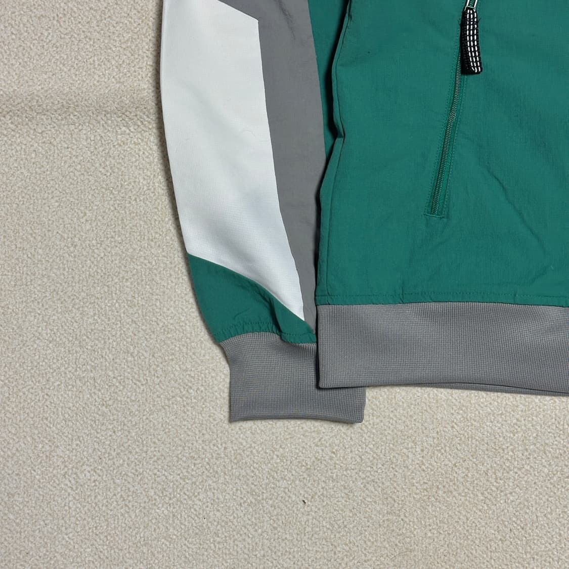 아디다스 EQT 윈드 자켓 상품이미지4